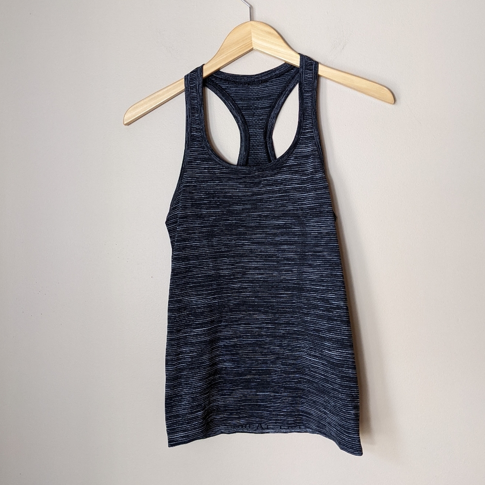 Lululemon Swiftly tank top size 4